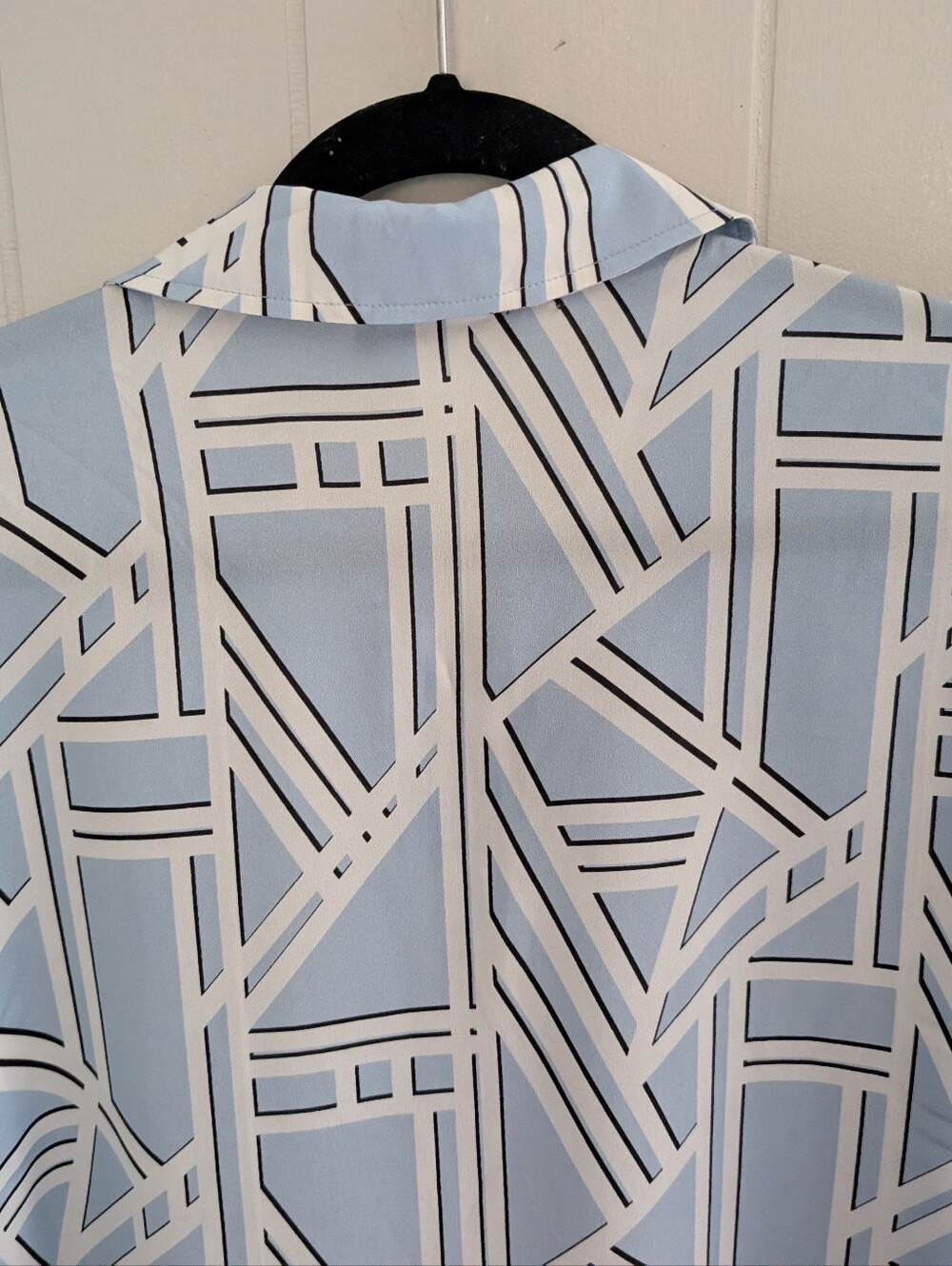 NWT Karl Lagerfeld Paris Light Blue and White Geometric Button-Down Shirt - Picture 9 of 10